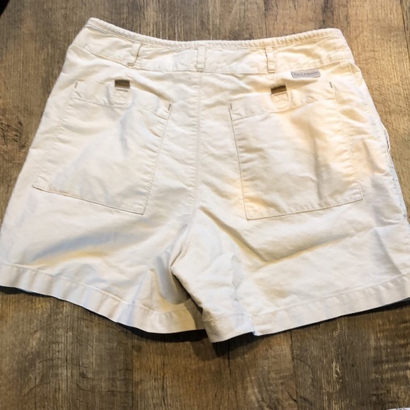 Royal Robbins Light Khaki Shorts - Picture 2 of 7